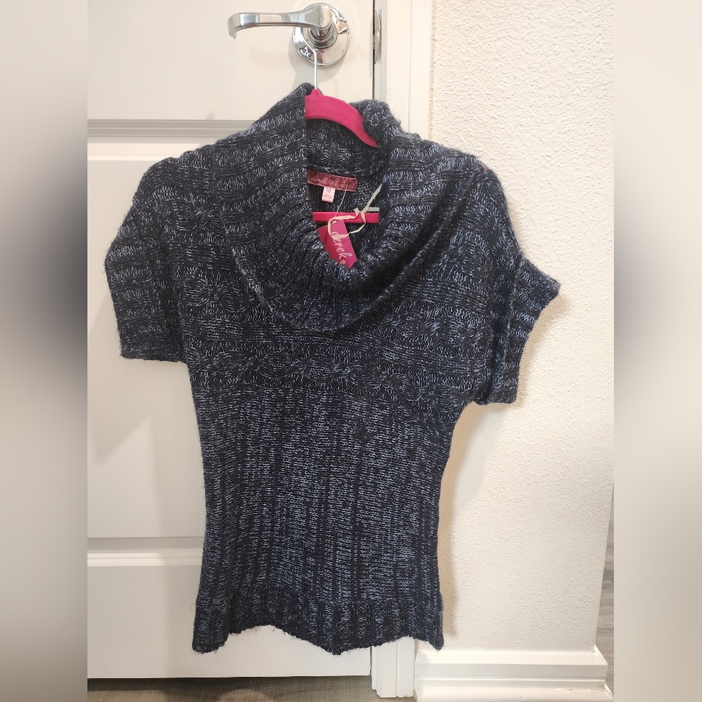 Derek Heart Blue Sweater NWT